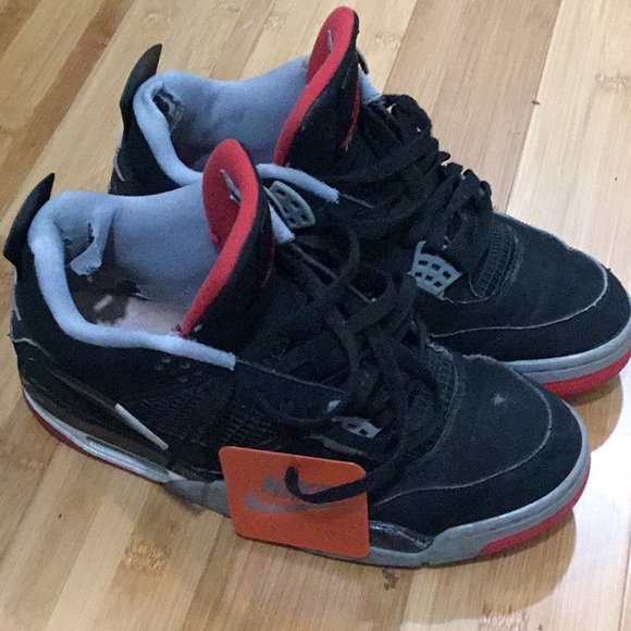 Air Jordan 4 - Picture 2 of 5